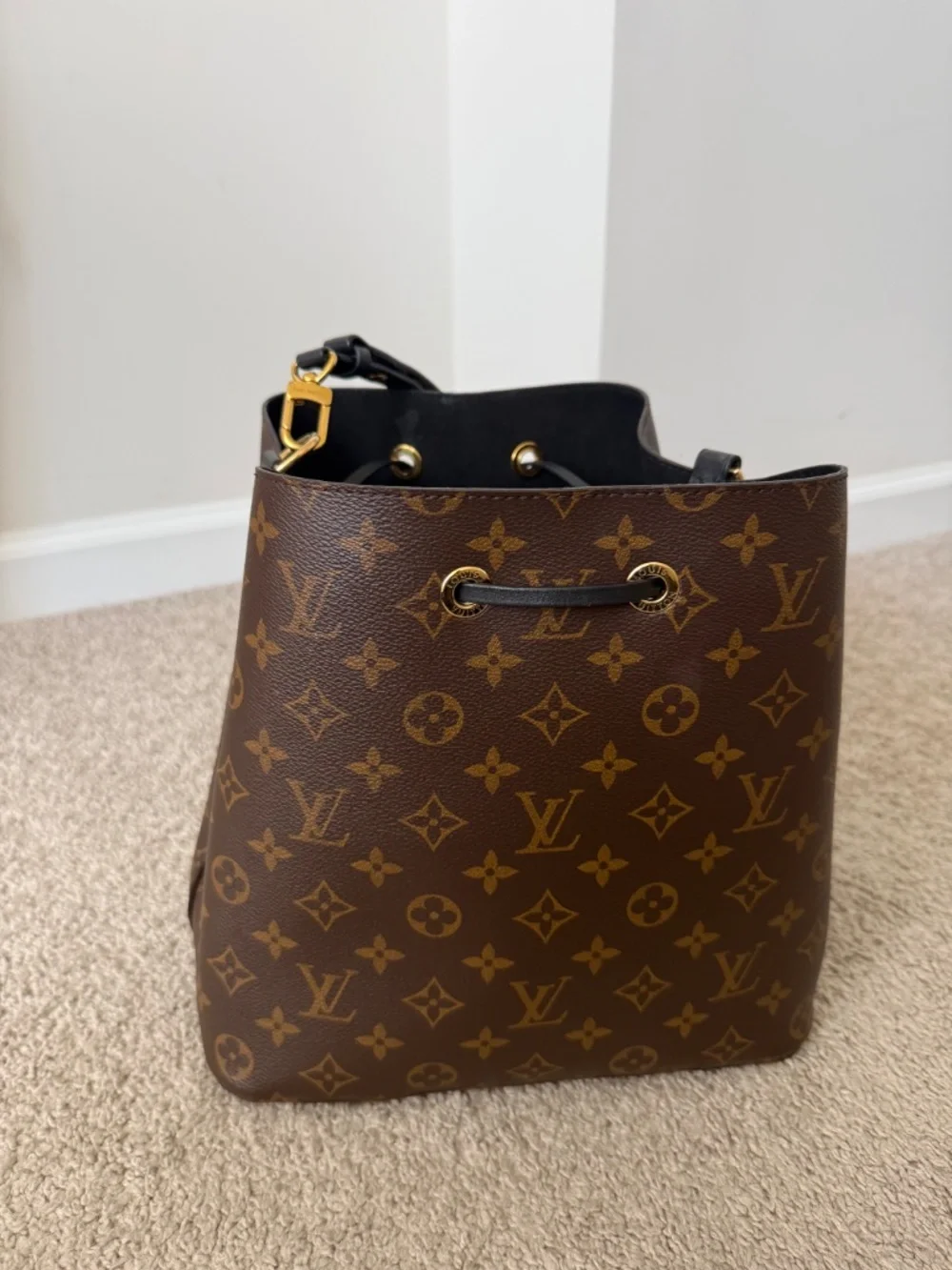 Louis Vuitton NeoNoe MM – Monogram/Black